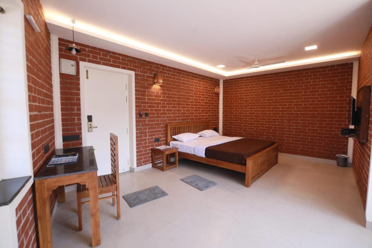 Hotel Wanders In Travel Company Madikeri Exterior foto