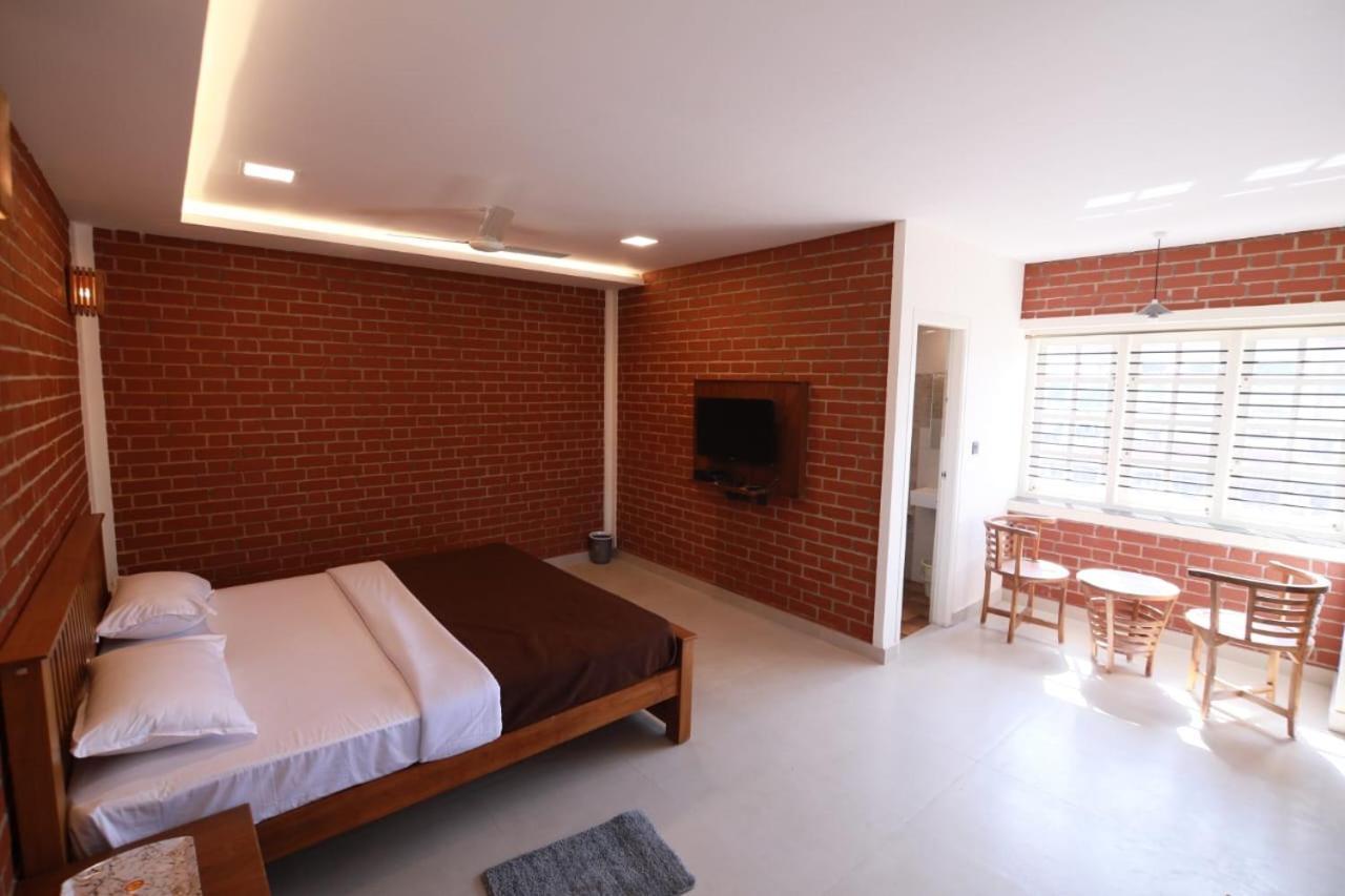 Hotel Wanders In Travel Company Madikeri Exterior foto