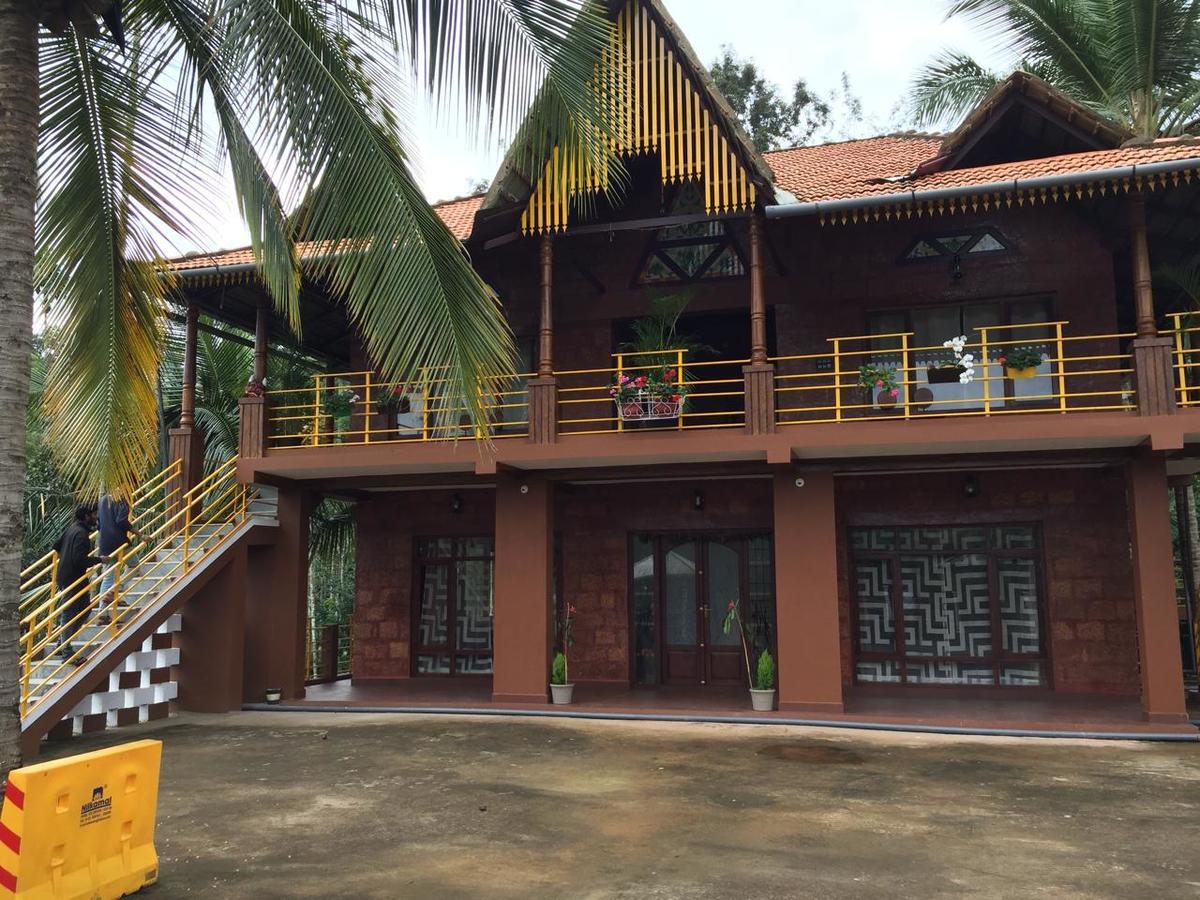Hotel Wanders In Travel Company Madikeri Exterior foto