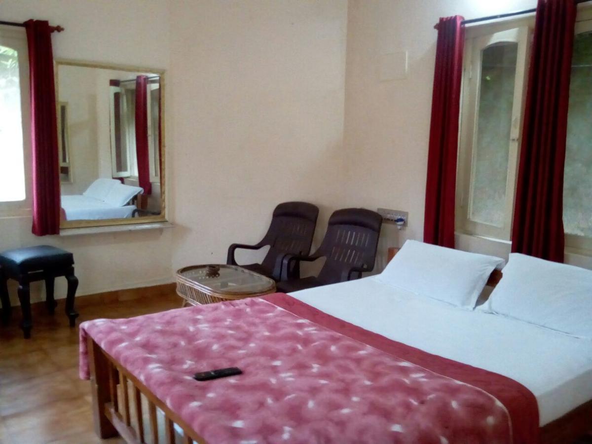 Hotel Wanders In Travel Company Madikeri Exterior foto