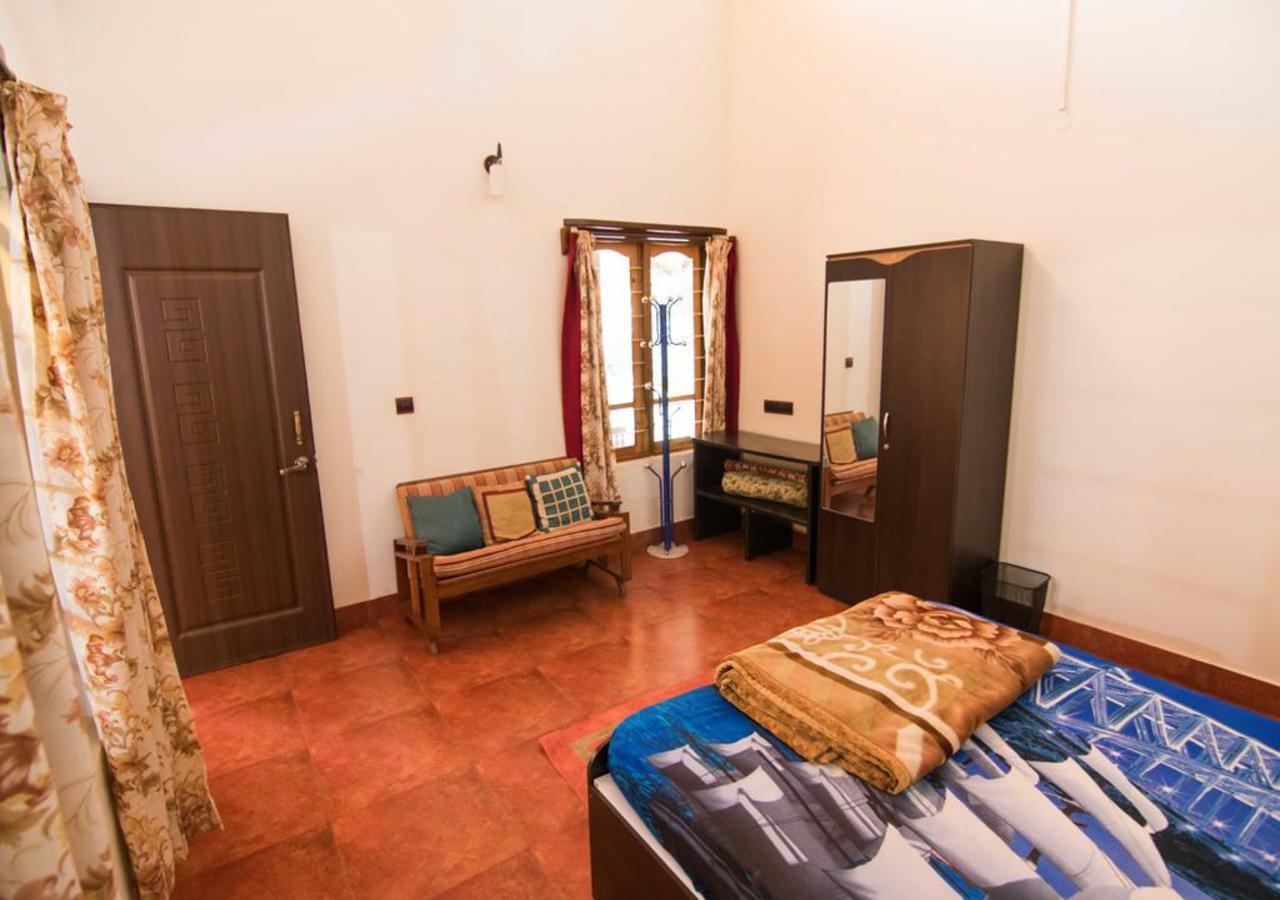 Hotel Wanders In Travel Company Madikeri Exterior foto